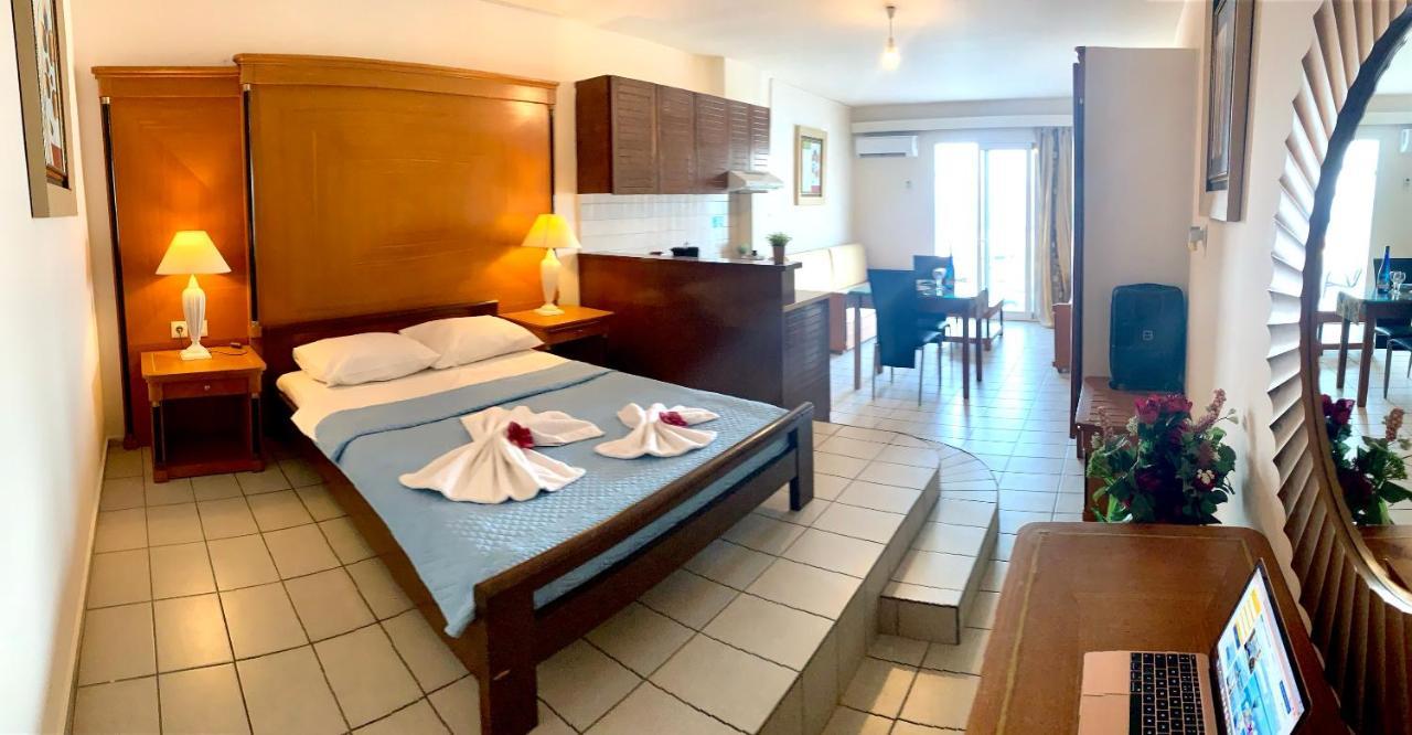 The Blue Apartments Hersonissos  Luaran gambar